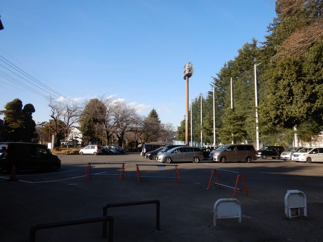 初雁球場の駐車場