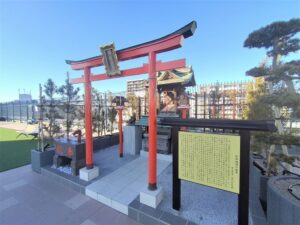 川越丸広の小さな神社「民部稲荷神社」由来は?ご利益は?