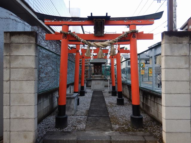 稲荷大神 鳥居