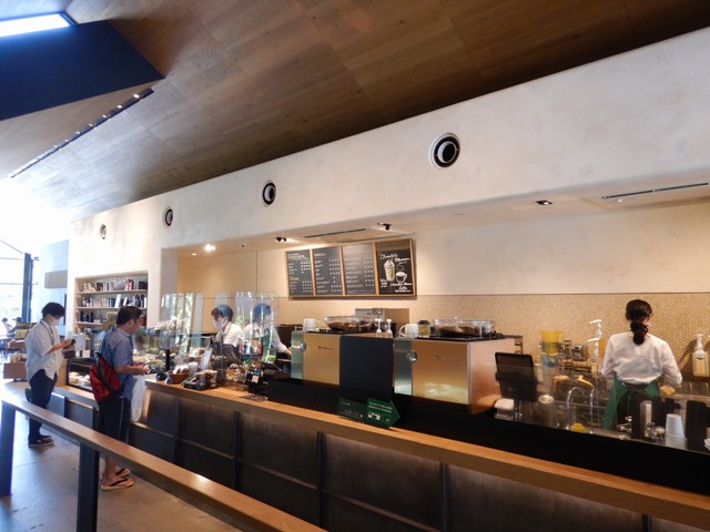 スターバックス川越鐘つき通り店の店内