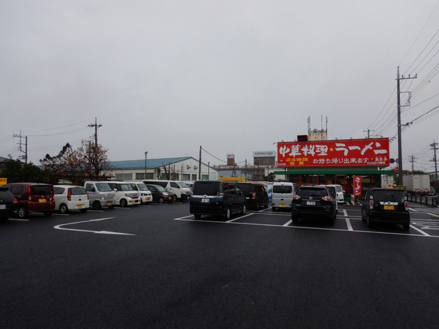 南京亭川越店の駐車場