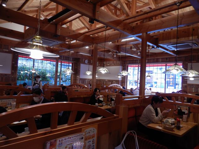 コメダ珈琲店内