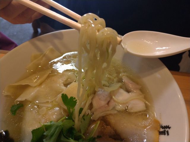 麺匠 清兵衛 海老ワンタン淡麗鶏塩そば