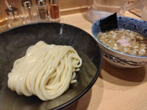 川越屈指の名店「頑者本店」のつけ麺を実食レビュー！