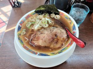 まぐろラーメン大門の実食レビュー！本マグロのスープと炙り豚が絶品