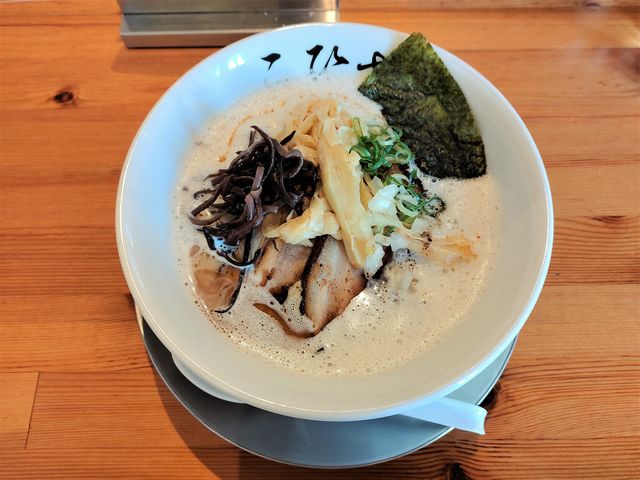 塩豚骨らーめん