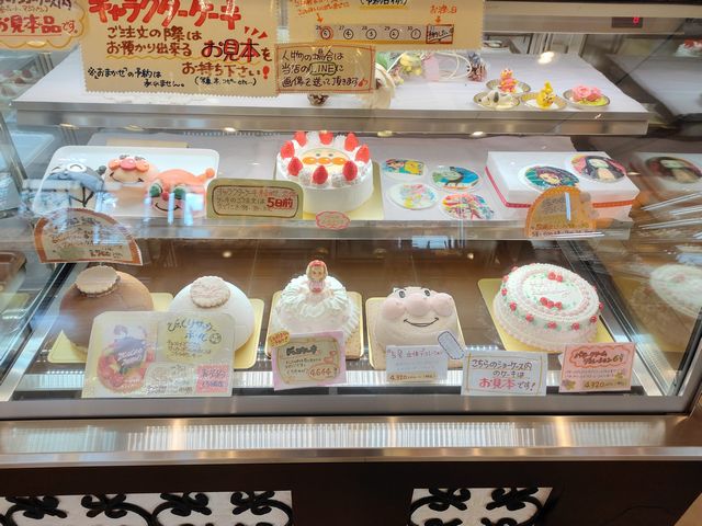 モンプレジール川越神明店のケーキを実食レビュー イートインも紹介