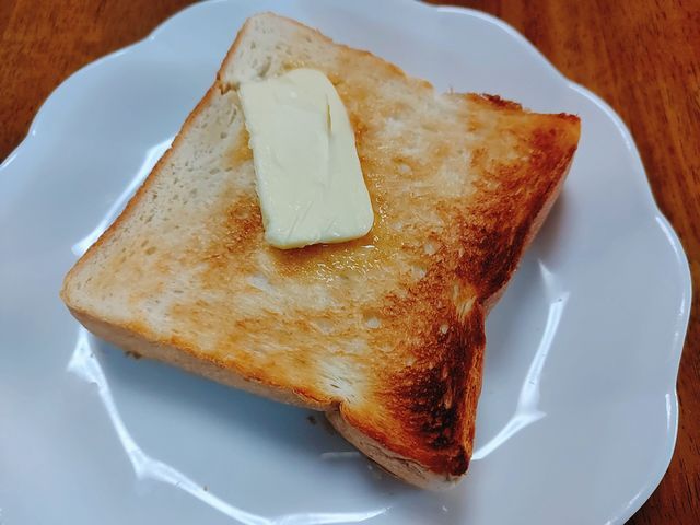 ハッピーブレッド 食パンをトースト