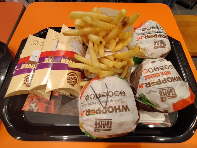 バーガーキングのハンバーガー三種