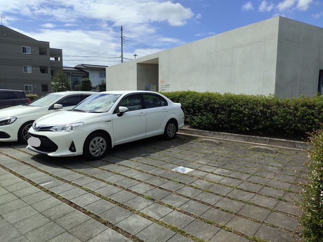 ヤオコー美術館 駐車場