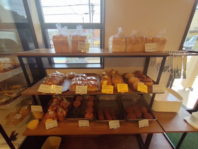 新河岸のパン屋「ベーカリークレープ」