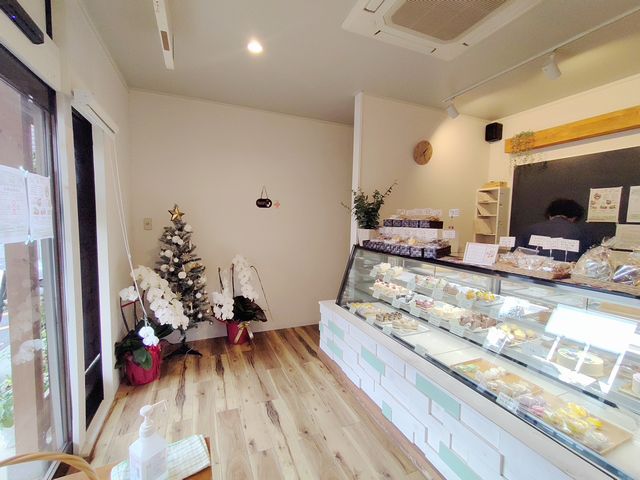 パティスリーティティ