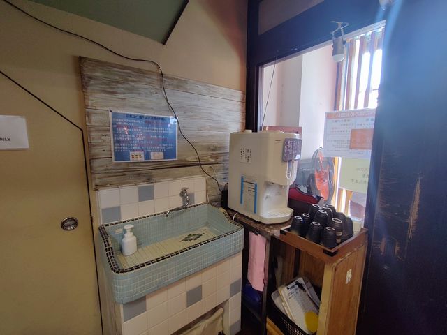 セルフサービスの給茶機