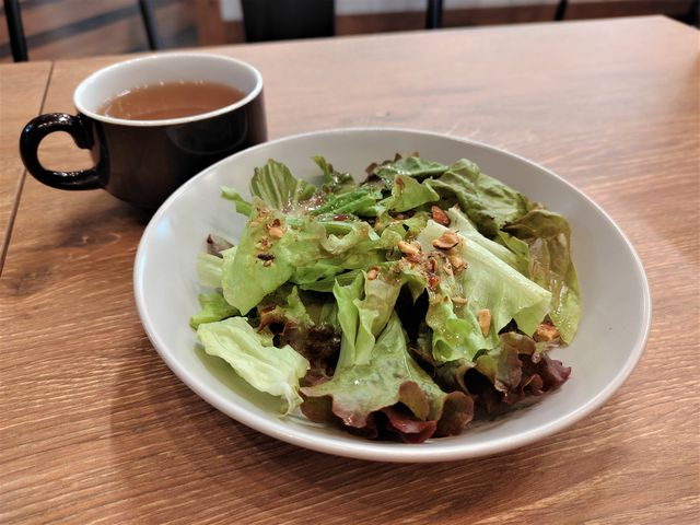 サラダとスープ