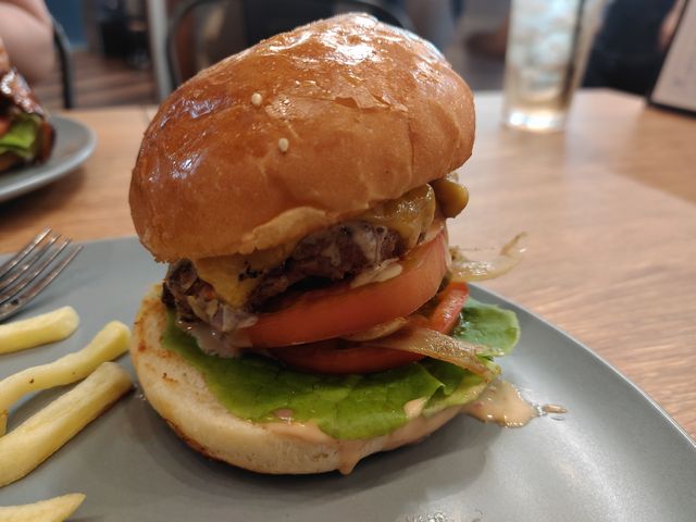 ブルズシグネチャーバーガー