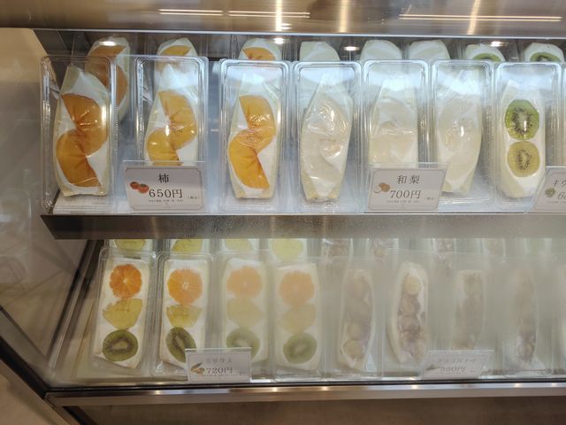 フルーツサンド peeloff