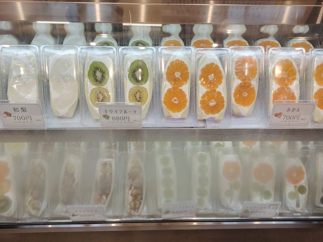 フルーツサンド peeloff