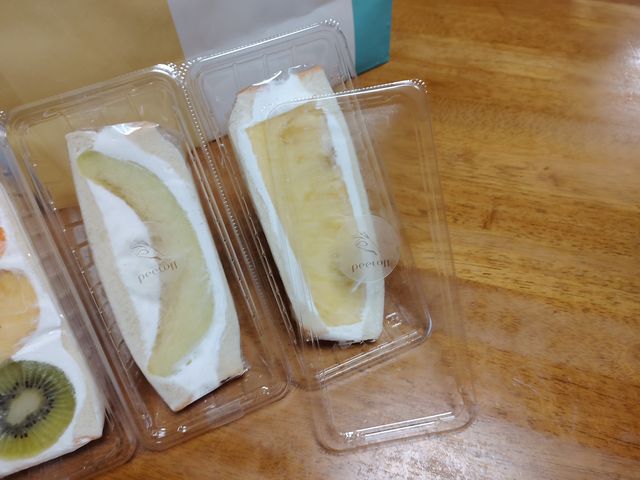 フルーツサンド peeloff