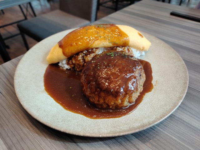 ふわとろデミオムライスハンバーグ