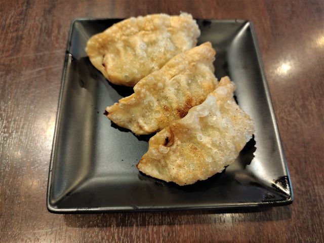 揚げ餃子