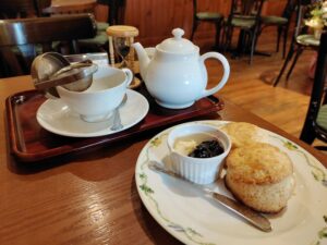 川越紅茶館 coeur a coeur│焼き立てスコーンと紅茶で英国式ティータイムを楽しめる喫茶店