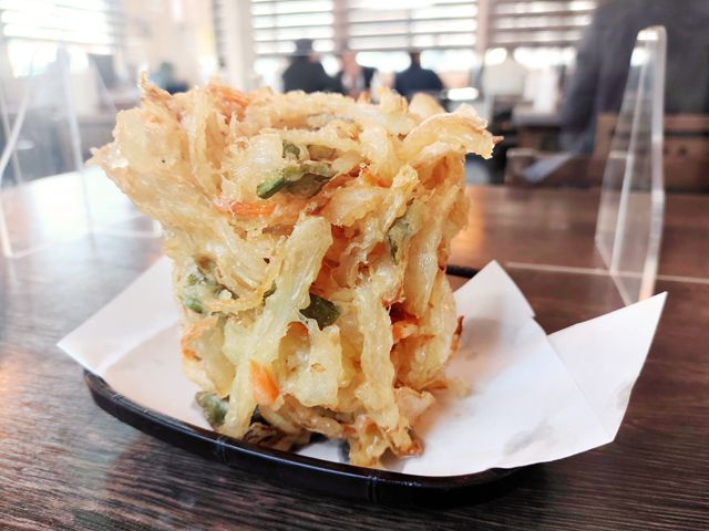 かけうどん(小)とかき揚げ天