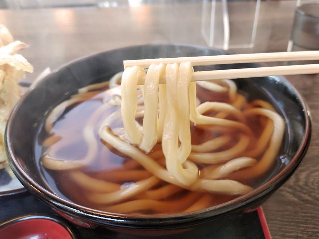 かけうどん(小)とかき揚げ天