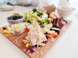 川越「ゆるりcafe」写真映え抜群の野菜たっぷりランチプレート