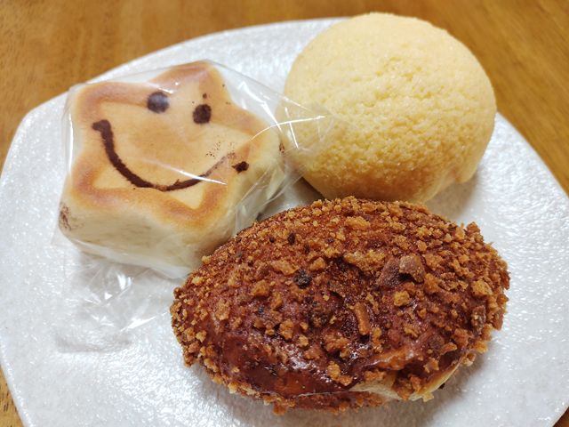 川越「ベーカリー ニコリ」