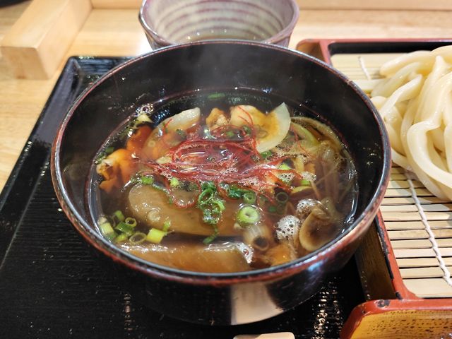 なすと豚バラ肉につけ汁うどん