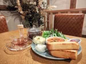 川越のカフェ&花屋「une brise(ユヌブリーズ)」ゆぬ蔵ランチを実食レビュー!