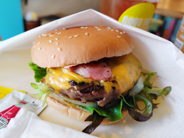 川越 GOOD DAYS BURGER ベーコンチーズバーガー