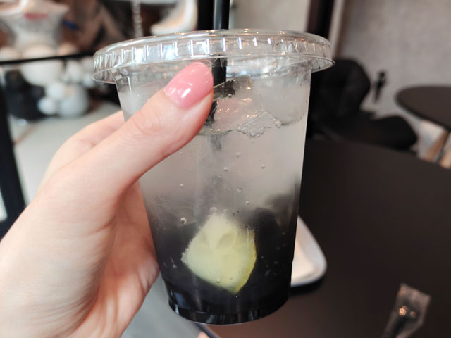 川越 KUROcafeのレモンソーダ
