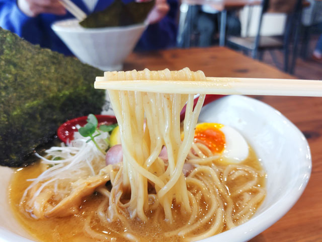 濃厚醤油らぁめん