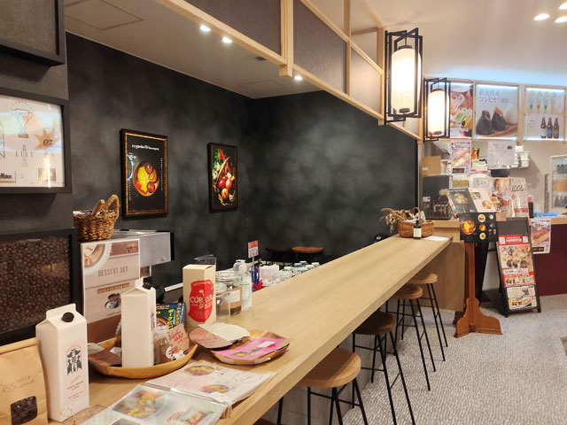 negombo33のカウンター席