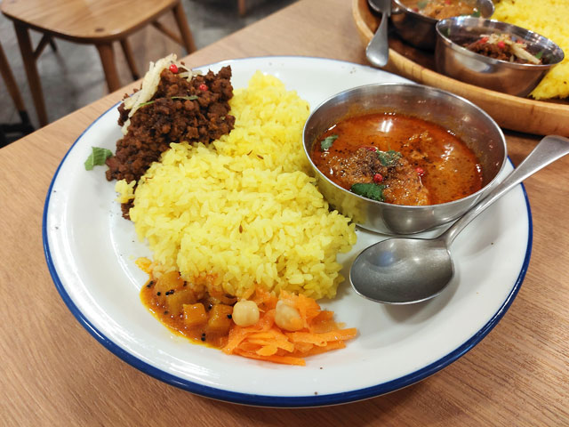 negombo33の2種盛りカレー