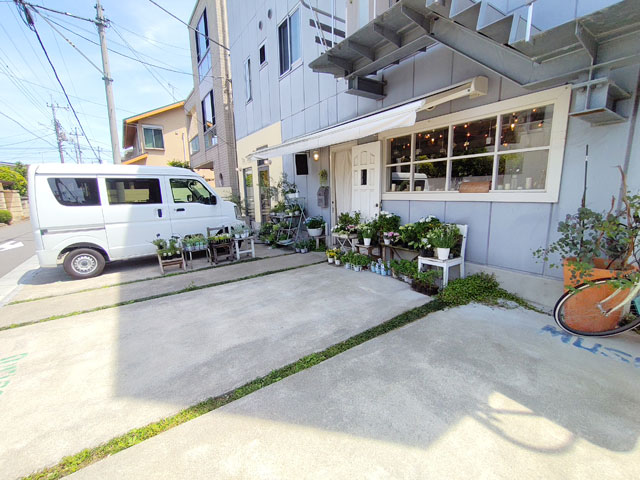 d'ici peuの駐車場