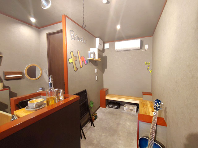 th-coffeeのイートインスペース