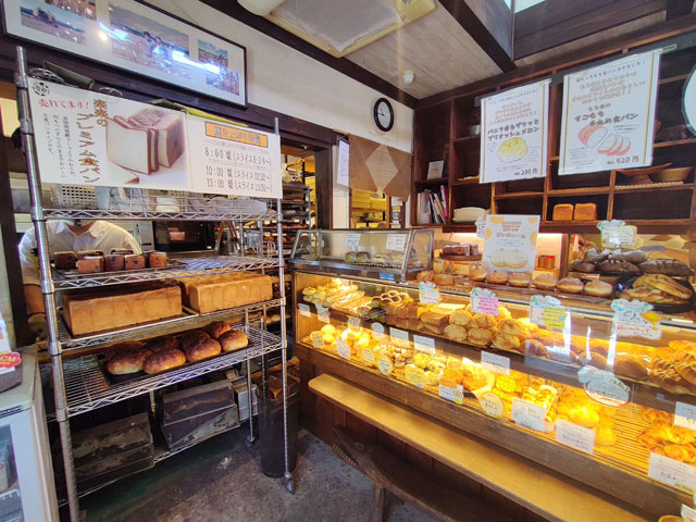 ベーカリー楽楽