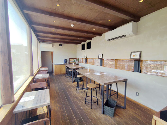 サンドイッチパーラー楽楽のイートイン