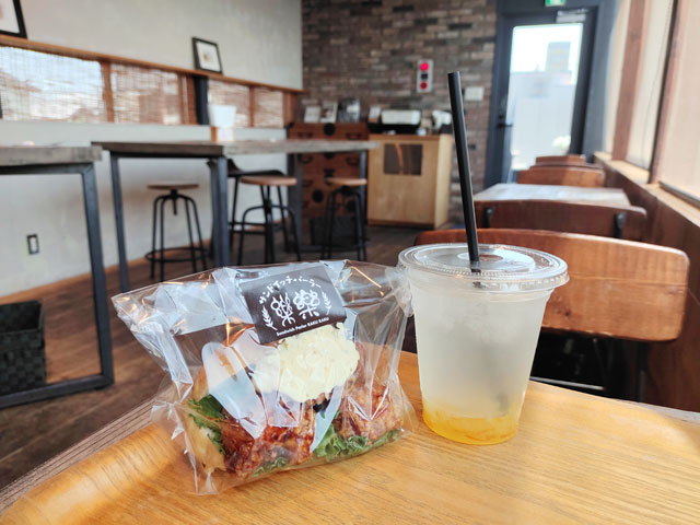 サンドイッチパーラー楽楽のチキンサンド