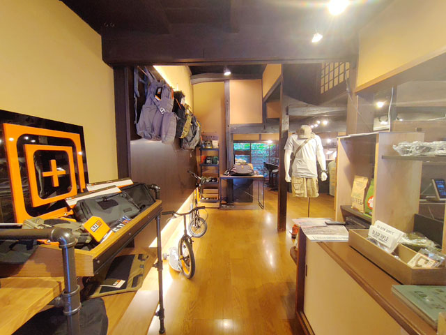 BULLET PROOF COMPANYの店内