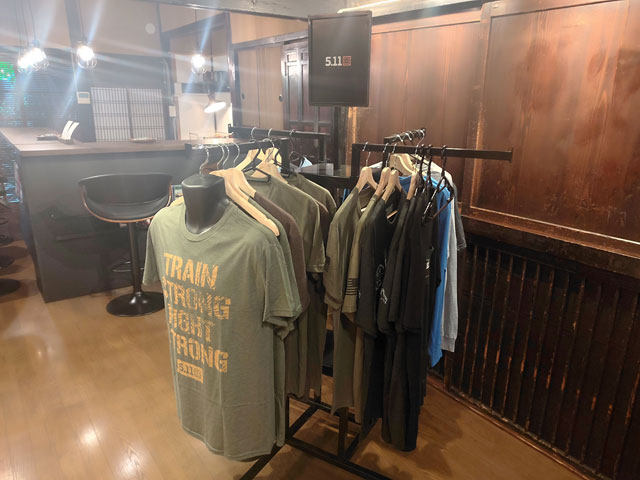 BULLET PROOF COMPANYのTシャツ