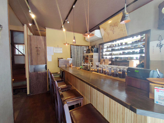 川越メル珈琲の店内