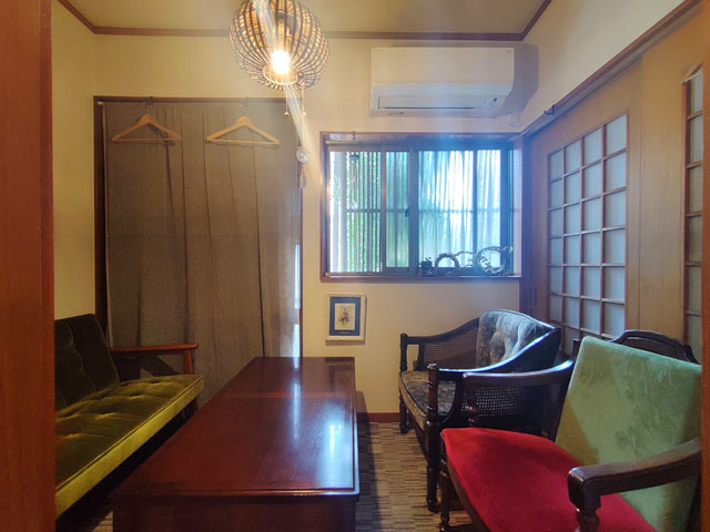 川越メル珈琲の店内