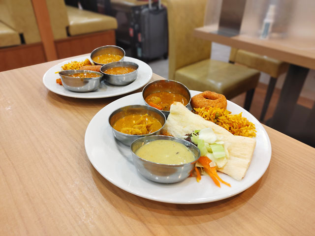 ニルワナム川越店のカレー