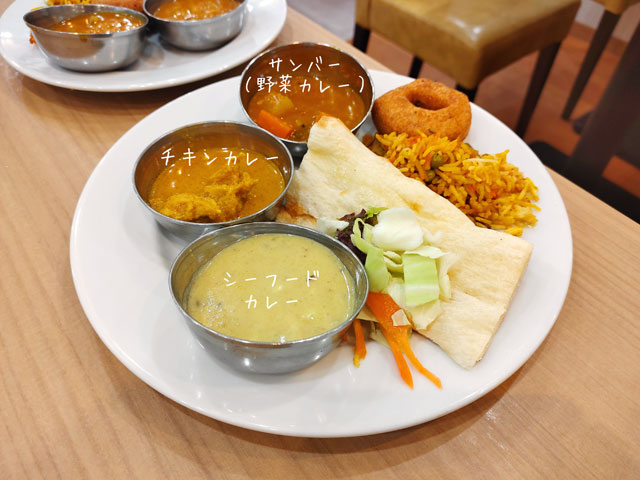 ニルワナム川越店のカレー