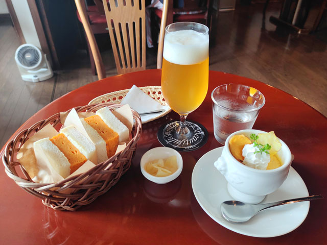 川越 アートカフェエレバート
