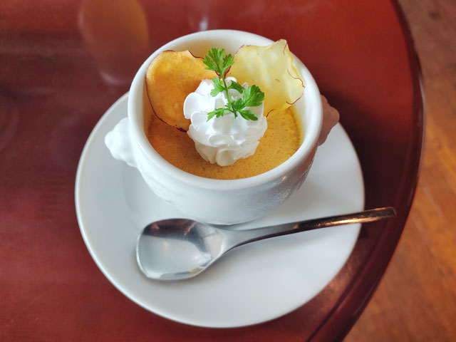 アートカフェエレバートのさつまいもプリン