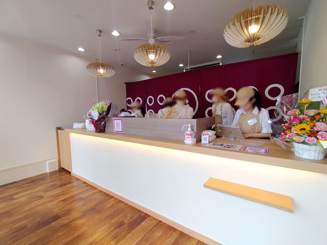 とろり天使のわらびもち本川越店の店内